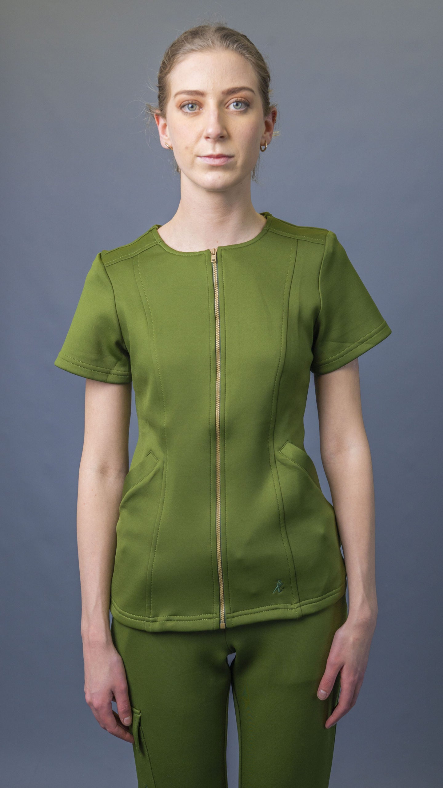 High-quality women's medical scrubs