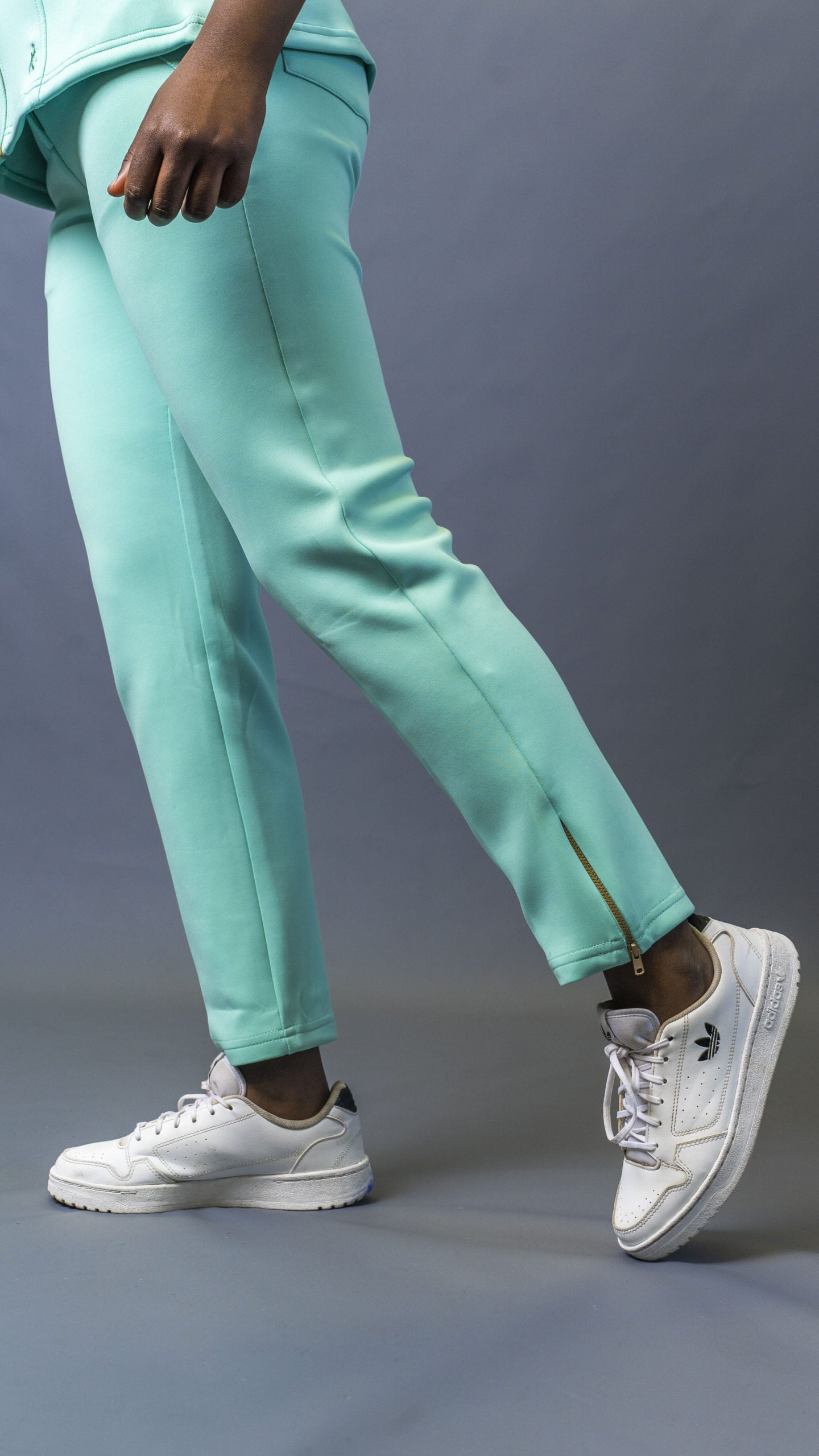 High-quality women's medical scrubs