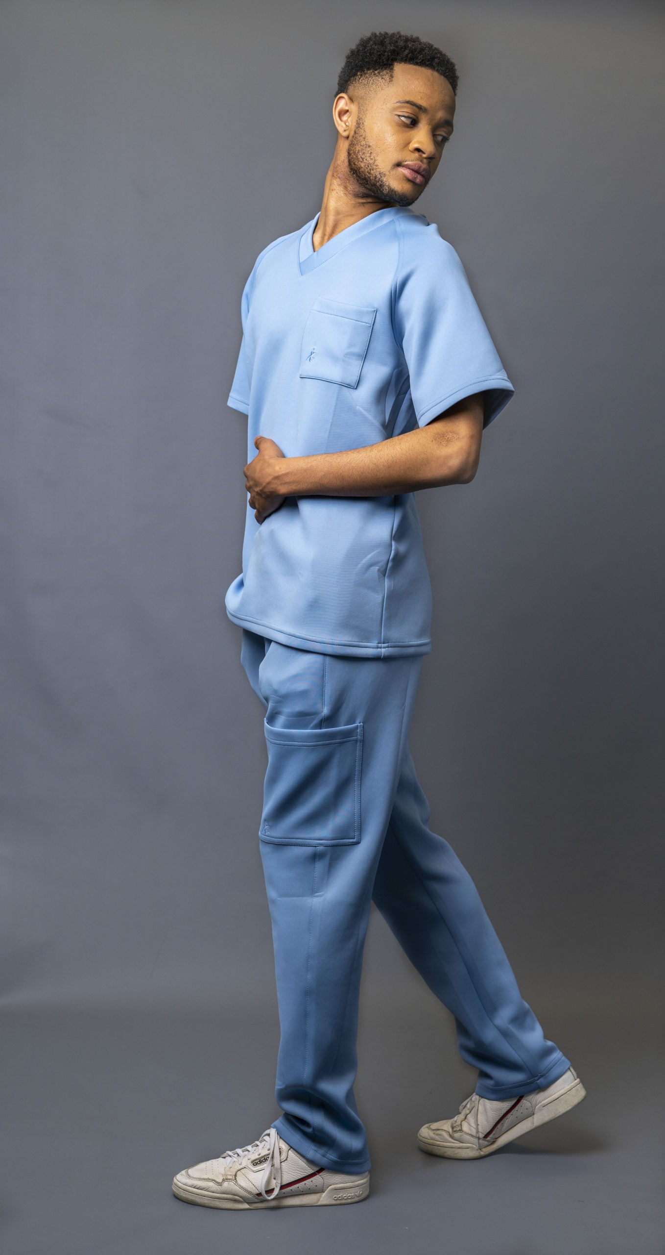 High-quality men's medical scrubs